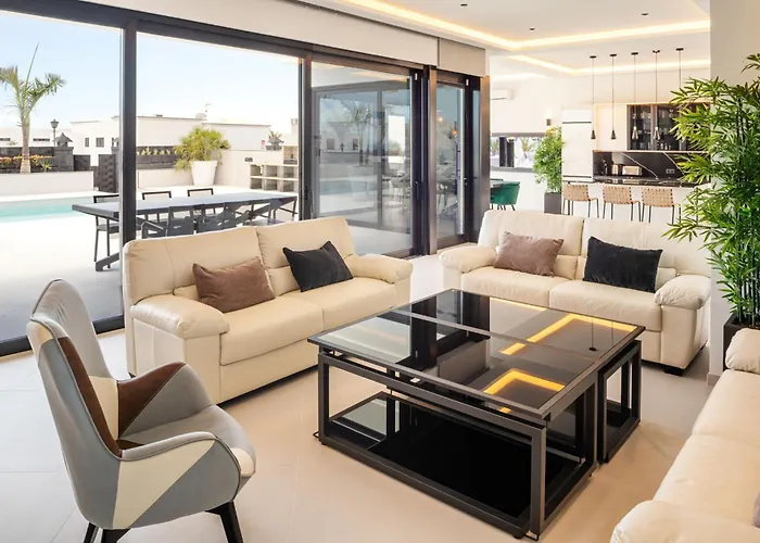 Toro By Buenavilla Puerto Calero