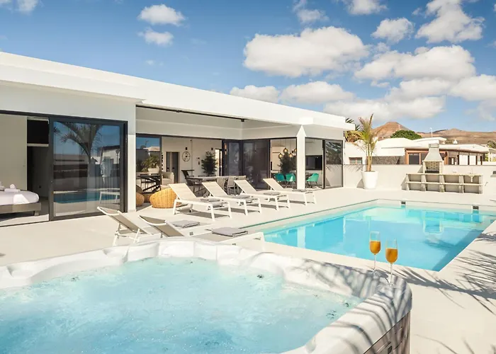 Toro By Buenavilla Puerto Calero