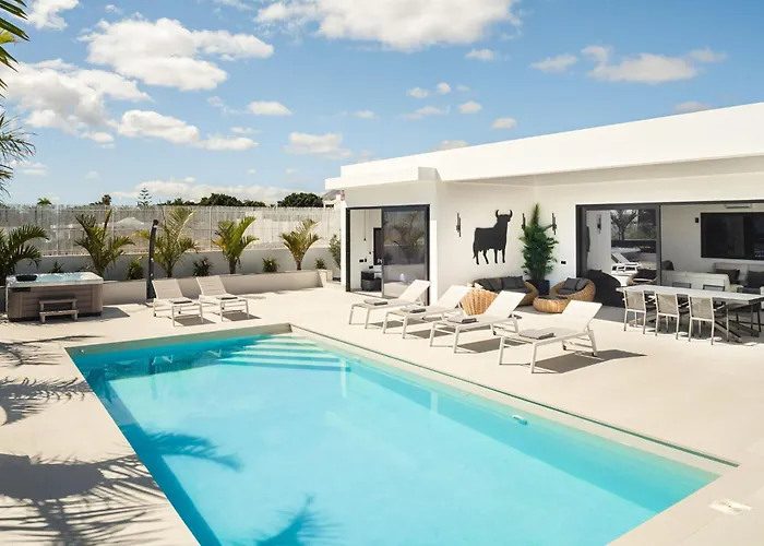 Toro By Buenavilla * Puerto Calero