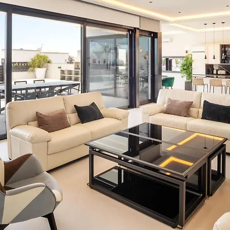 Toro By Buenavilla Puerto Calero